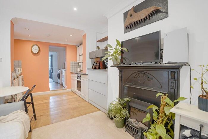 1 Bedroom Flat For Sale In Sunderland Road, Forest Hill, London, SE23