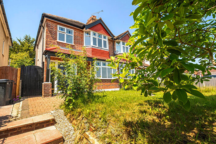3 Bedroom Semi Detached House For Sale In Swanley Lane, Swanley, BR8