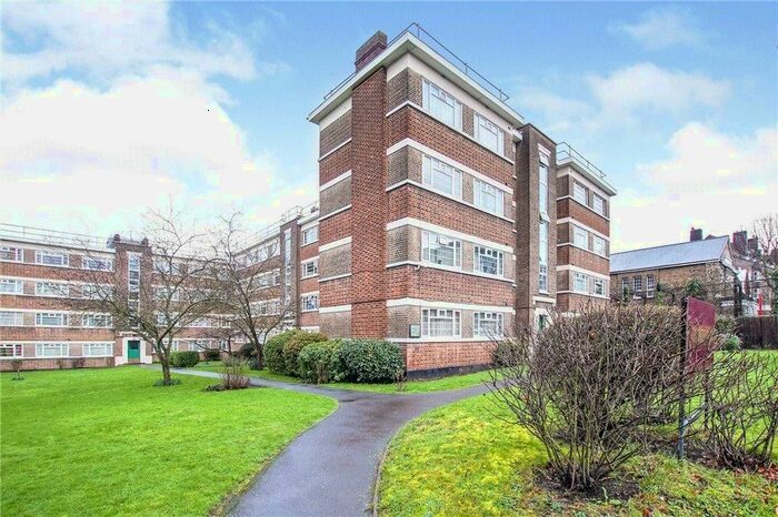 2 Bedroom Flat To Rent In Cameford Court, New Park Road, London, SW2