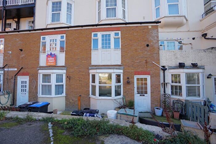 1 Bedroom Mews For Sale In Sussex Gardens, Westgate-On-Sea, Kent, CT8
