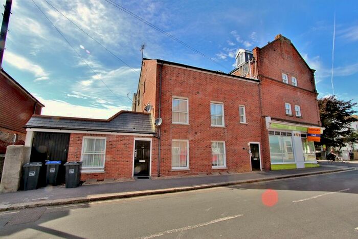 1 Bedroom Flat To Rent In Heene Place, Worthing, BN11