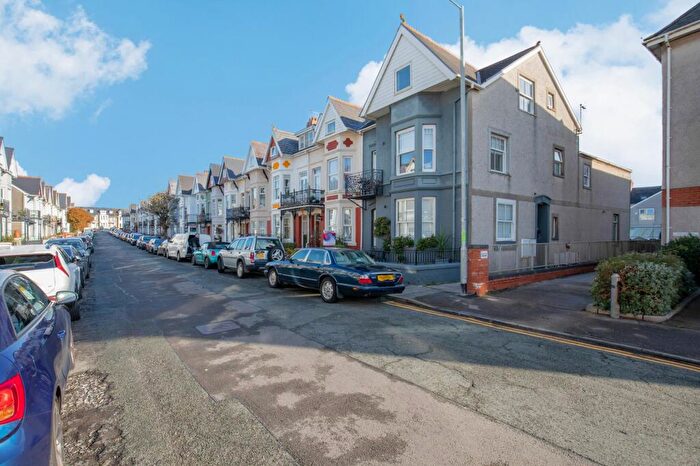 1 Bedroom End Of Terrace House For Sale In Esplanade Avenue, Porthcawl, CF36