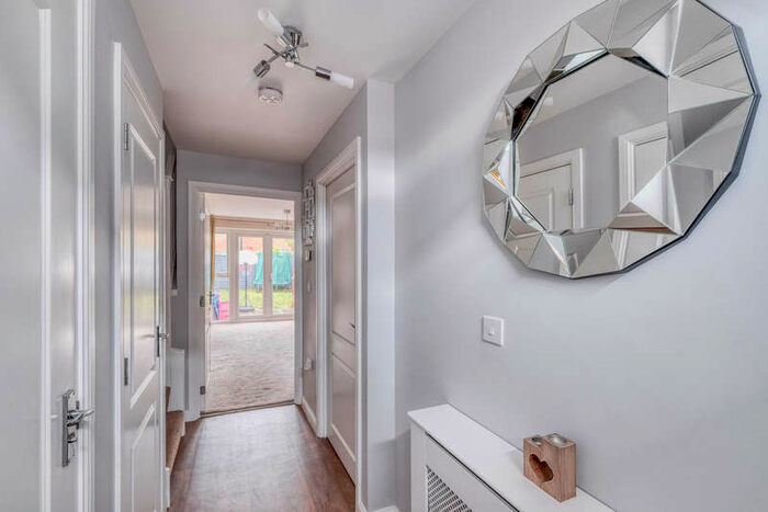 3 Bedroom Terraced House For Sale In Rounds Road, Worcester, WR5