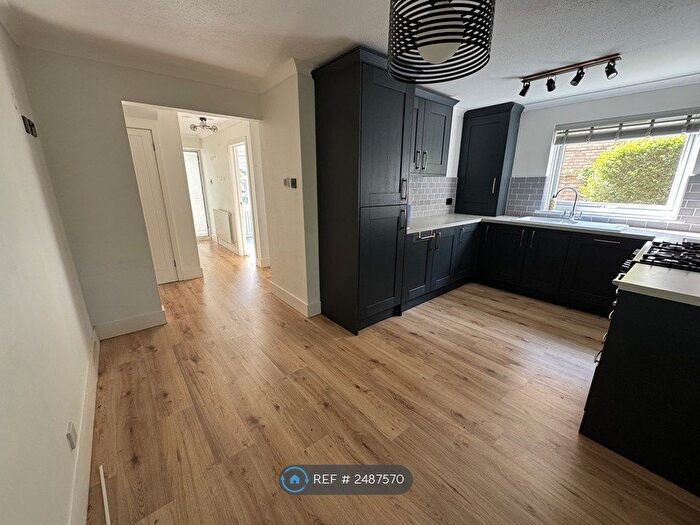 2 Bedroom Maisonette To Rent In Clement Court, Maidstone, ME16