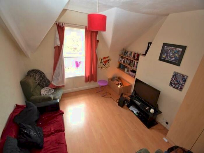 1 Bedroom House To Rent In Miskin Street, Second Floor, Cathays, Cardiff, CF24