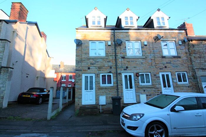 2 Bedroom Terraced House To Rent In Victoria Street, Darfield, S73