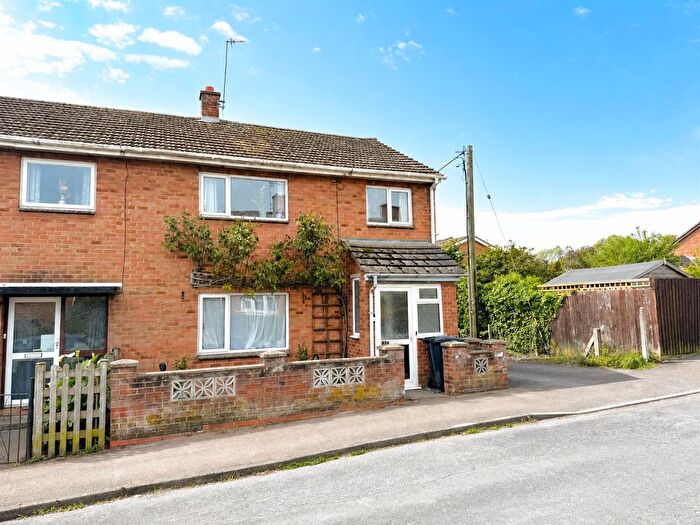 3 Bedroom Semi-Detached House For Sale In Glebe Road, Newent, GL18