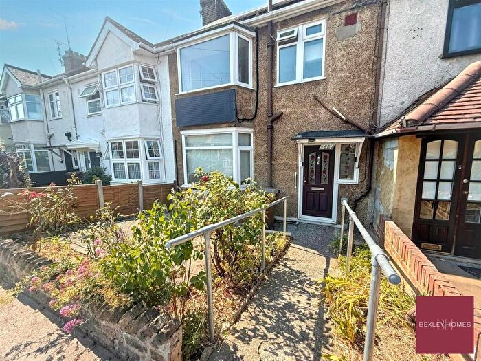 3 Bedroom Terraced House To Rent In Woodlands Road, Gillingham, ME7