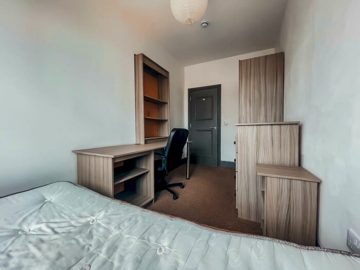 7 Bedroom Flat To Rent In High Street, Loughborough, LE11