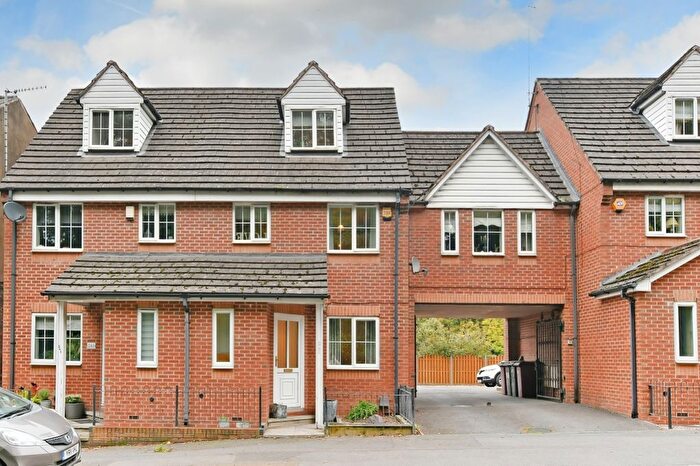 3 Bedroom Terraced House For Sale In Chesterfield Road, Dronfield, Derbyshire, S18