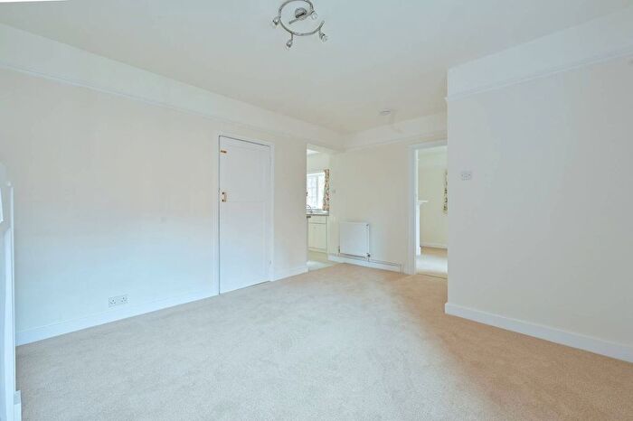 1 Bedroom Flat To Rent In Hollybanks, Hemel Hempstead, HP3
