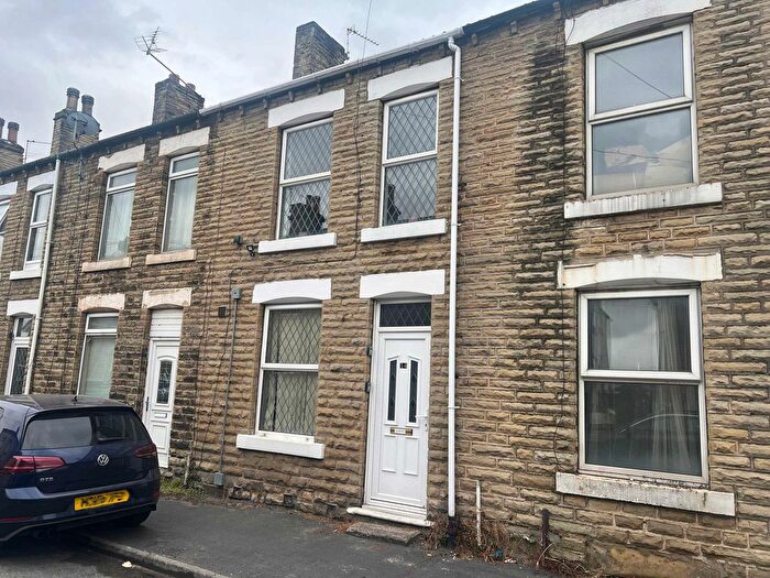 4 Bedroom Property For Sale In Grosvenor Street, Wakefield, West Yorkshire, WF1