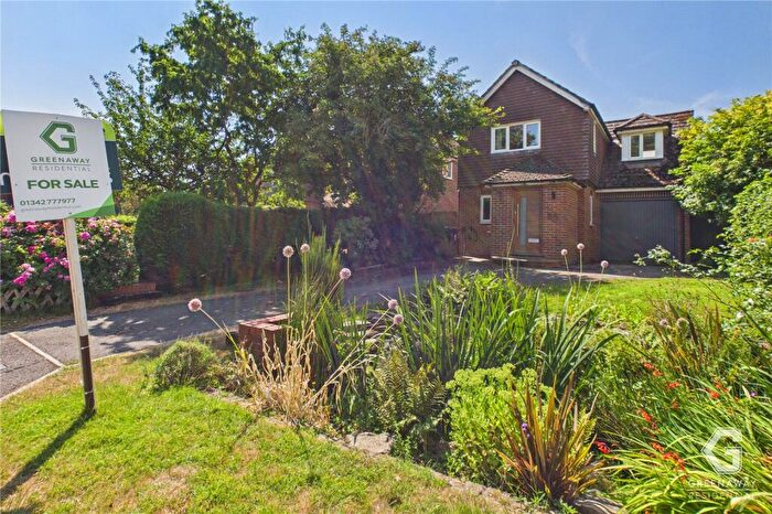 3 Bedroom Detached House For Sale In Medway Drive, Forest Row, East Sussex, RH18