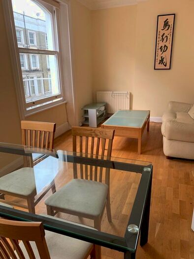 2 Bedroom Flat To Rent In Hatherley Grove, Bayswater, W2