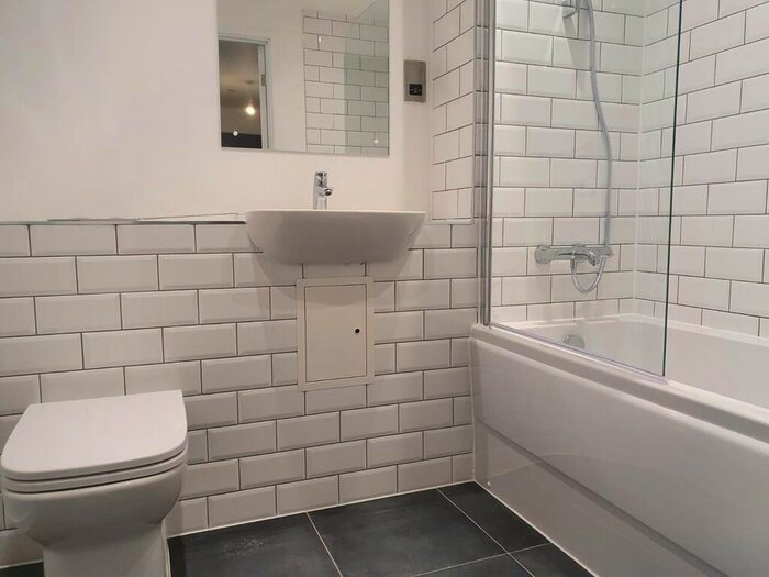 1 Bedroom Apartment To Rent In Moseley Gardens, Moseley Street, Digbeth, B12