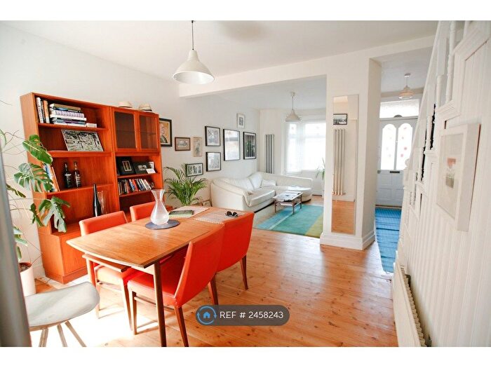 3 Bedroom Terraced House To Rent In Sedgwick Road, London, E10