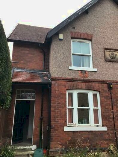 4 Bedroom Semi-Detached House To Rent In Dli Cottages, Back Western Hill, Durham, DH1