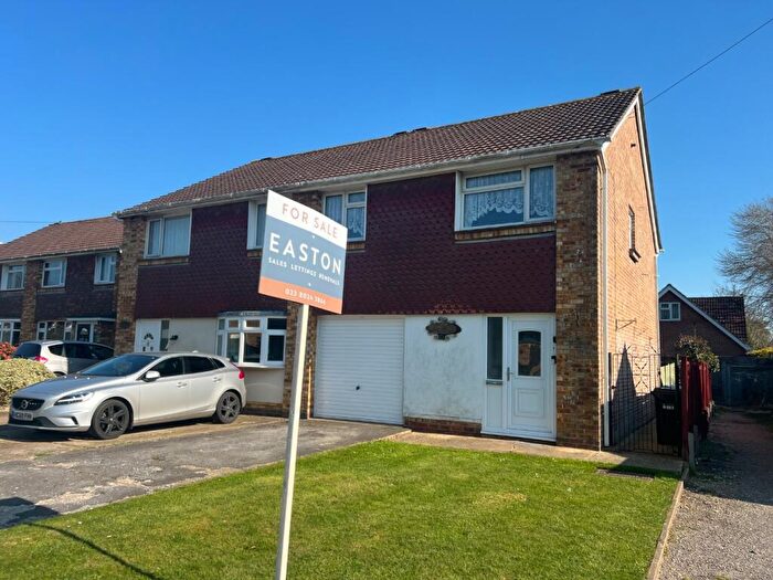 4 Bedroom Semi-Detached House For Sale In Fawley, Southampton, Hampshire, SO45