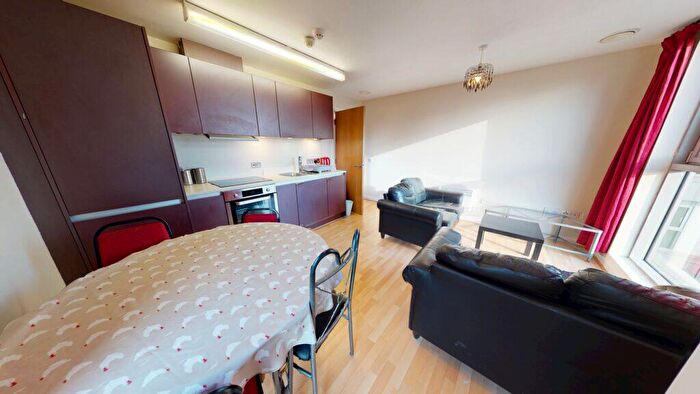 2 Bedroom Flat To Rent In St Martins Gate, Worcester Street, B2