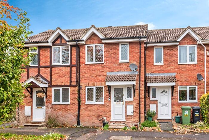 2 Bedroom Terraced House For Sale In Foster Road, Abingdon, Oxfordshire, OX14