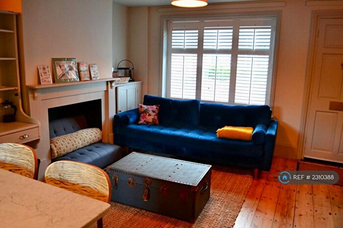 2 Bedroom Terraced House To Rent In High Street, Hurstpierpoint, BN6