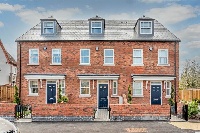 3 Bedroom Terraced House To Rent In Station Road, Knowle, Solihull, B93