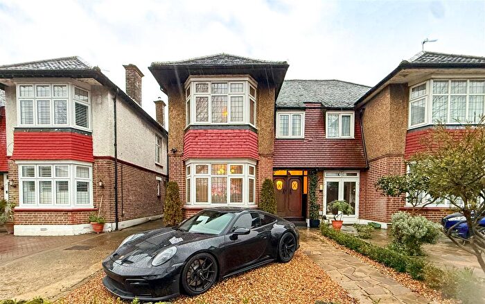 3 Bedroom Semi Detached House For Sale In Powys Lane, London, N13