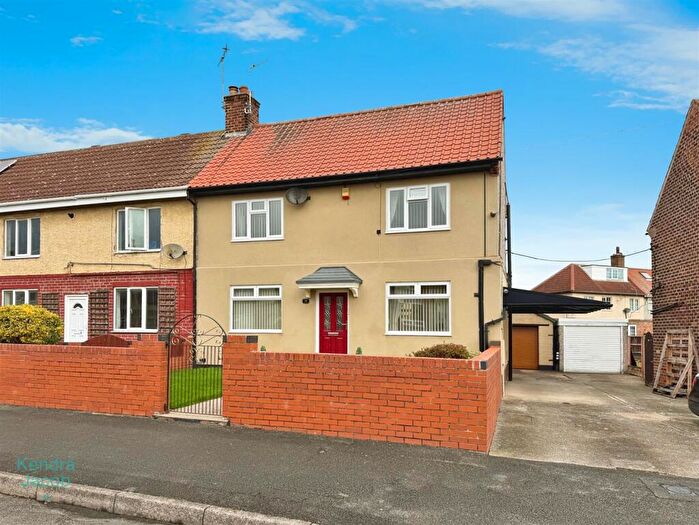3 Bedroom Semi-Detached House For Sale In Cross Street, Langold, Worksop, S81