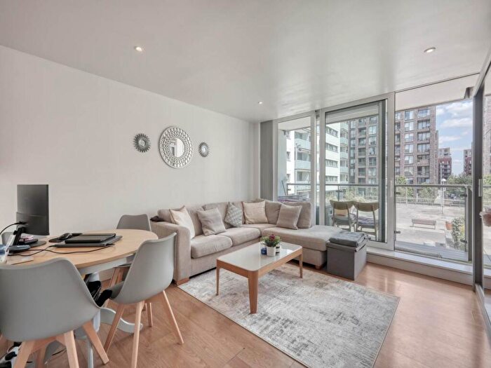 2 Bedroom Flat For Sale In Ebb Court, Albert Basin Way, London, E16