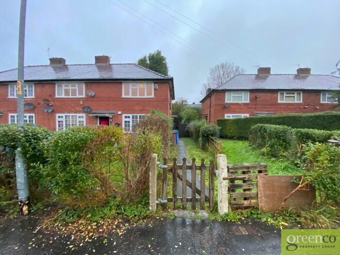 2 Bedroom Maisonette To Rent In Wenfield Drive, Blackley, Manchester, M9