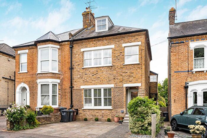 6 Bedroom Semi-Detached House For Sale In Queens Road, Hertford, SG13