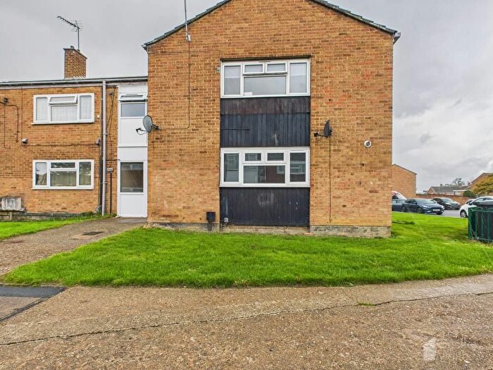 Studio For Sale In Barn Mead, Harlow, CM18