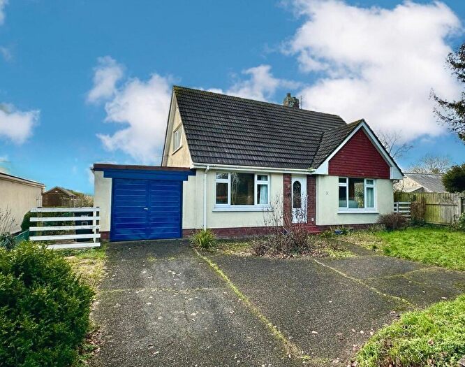 4 Bedroom Detached Bungalow For Sale In Bickington Road, Barnstaple, EX31