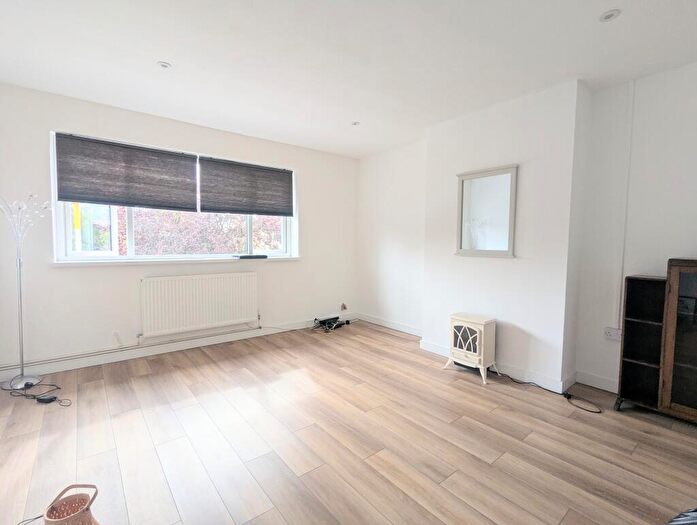 2 Bedroom Maisonette To Rent In High Street, Clapham, Bedford, MK41