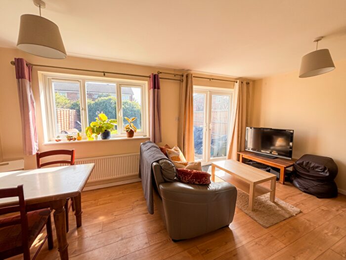 4 Bedroom House To Rent In Heron Drive, Lenton, East Midlands, NG7