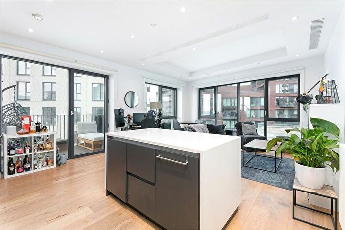 1 Bedroom Flat For Sale In Echo House, City Island Way, E14