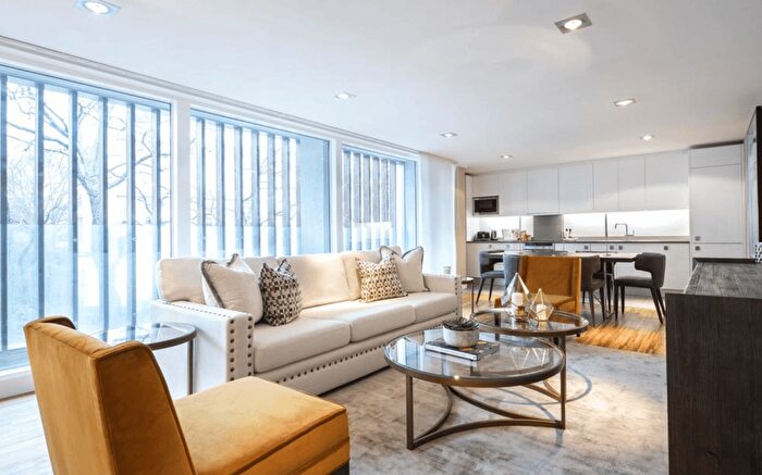 2 Bedroom Flat To Rent In Fulham Road, South Kensington, London, SW3