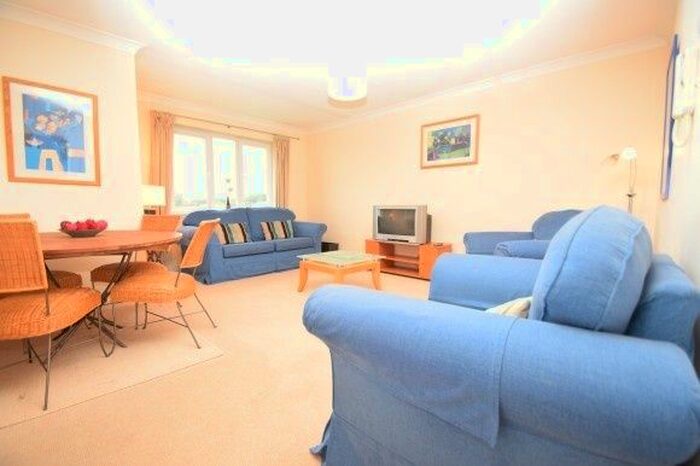 2 Bedroom Flat To Rent In Wester Inshes Court, Inverness, Highland, IV2