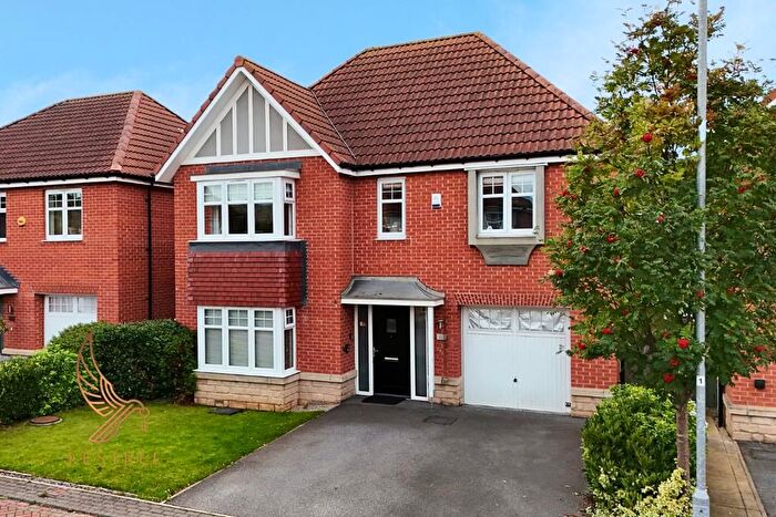 4 Bedroom Detached House For Sale In Gascoigne Close, Pontefract, WF8