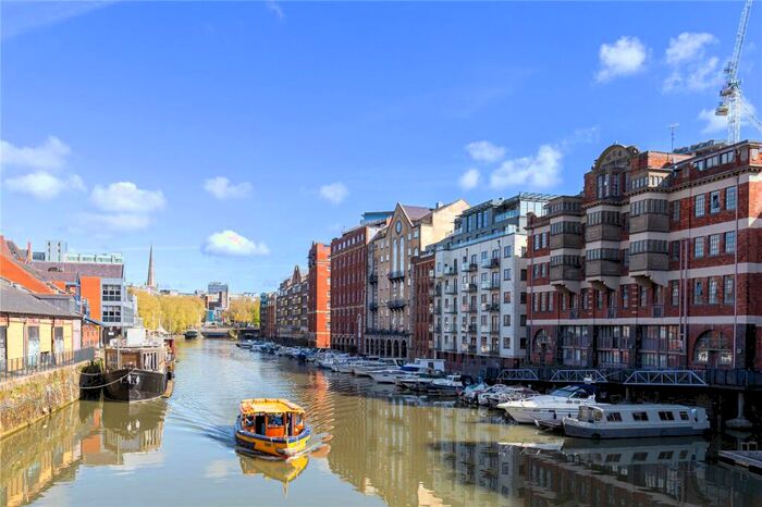 2 Bedroom Apartment To Rent In Redcliff Backs, City Centre, Bristol, BS1