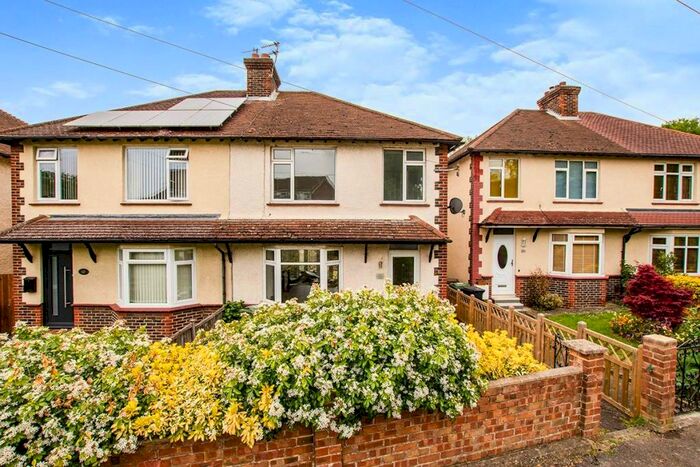 3 Bedroom Semi-Detached House To Rent In Tovil Green, Maidstone, Kent, ME15