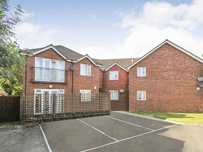 1 Bedroom Apartment For Sale In Bower Court, Cippenham, SL1