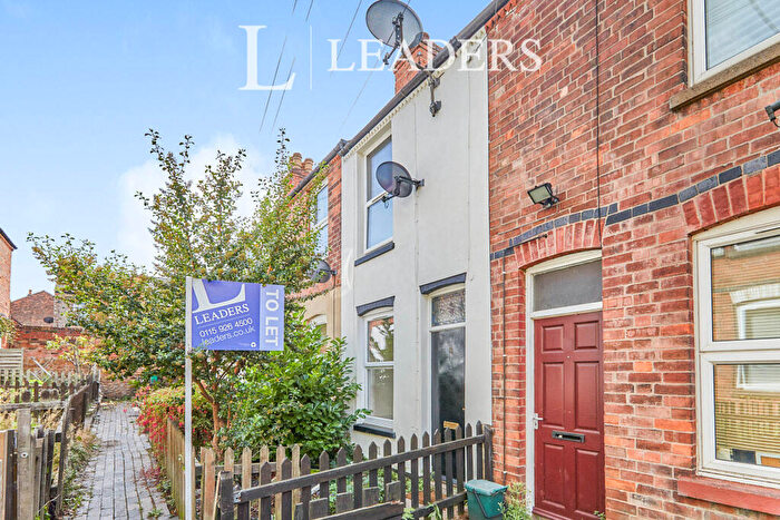 2 Bedroom Terraced House To Rent In Gordon Grove, NG7
