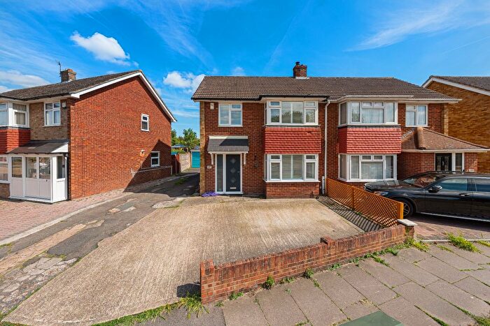 3 Bedroom Semi-Detached House For Sale In Leander Drive, Gravesend, Kent, DA12