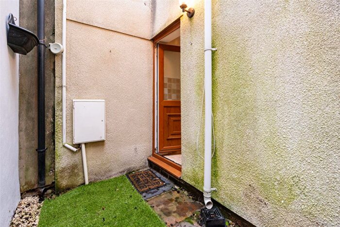 2 Bedroom End Of Terrace House To Rent In Cardiff Road, Taffs Well, Cardiff, CF15