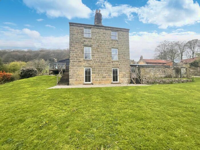 4 Bedroom Property To Rent In Hackness, Scarborough, YO13