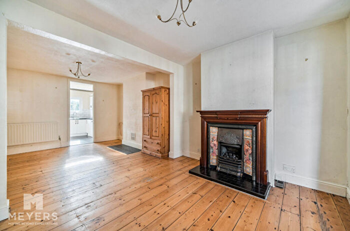 3 Bedroom Terraced House For Sale In Dukes Avenue, Dorchester, DT1