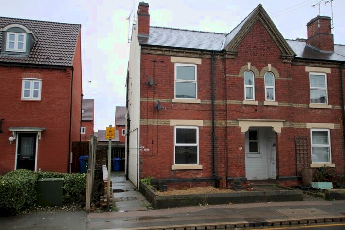 2 Bedroom Terraced House To Rent In Shobnall Road, Burton-On-Trent, DE14