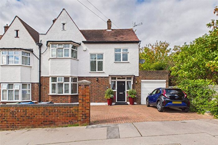 5 Bedroom Semi Detached House For Sale In Norbury Hill, London, SW16