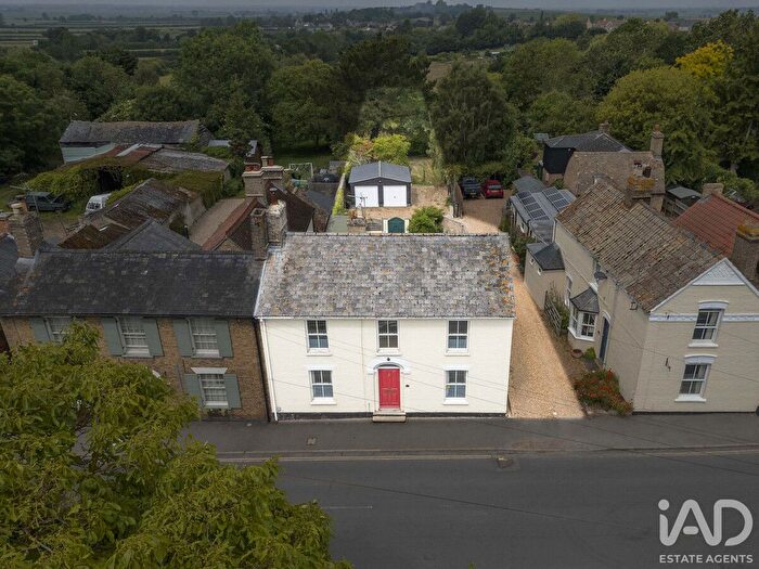 4 Bedroom Detached House For Sale In High Street, Haddenham, Cambridgeshire, CB6